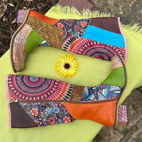 π©· Made in Spain; Super Unique and Brand New! Vegan Leather Colorful Boots 9/40! - Picture 2 of 15